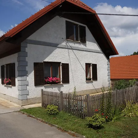 House Of Culture And Nature - Hisa Kulture In Nature Počitniška hiša Zagradec